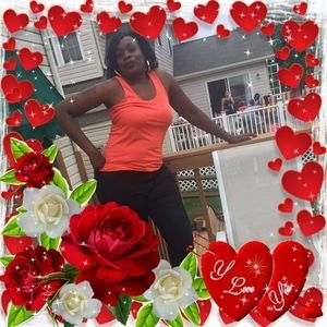 Meet your Posher, Melissa